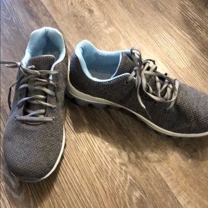 Women’s Gray Tennis Shoes